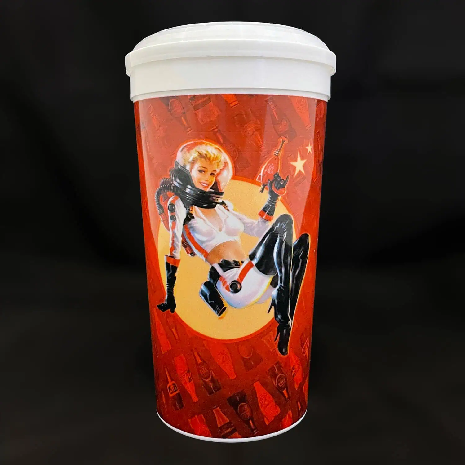 P.Nukul ヌクル Nuka-Cola-Cup-Thumb_web.webp
